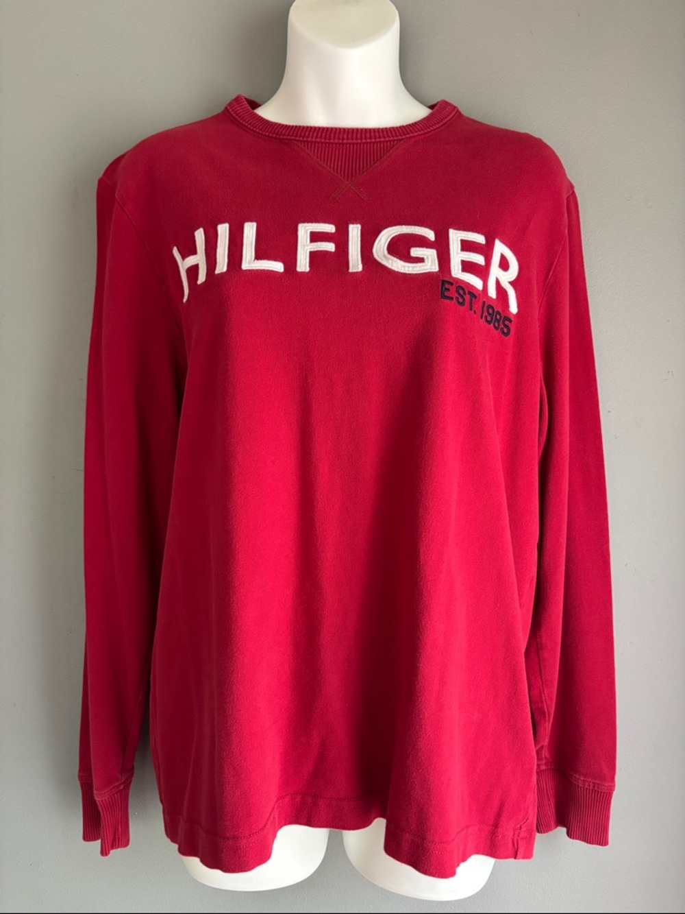 Vintage Tommy Hilfiger EST1985 Red Crewneck with White Appliqué Letters Size S/P